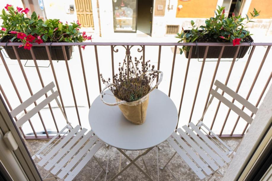 La Torre Del Tempo Bed & Breakfast Turi Exterior photo
